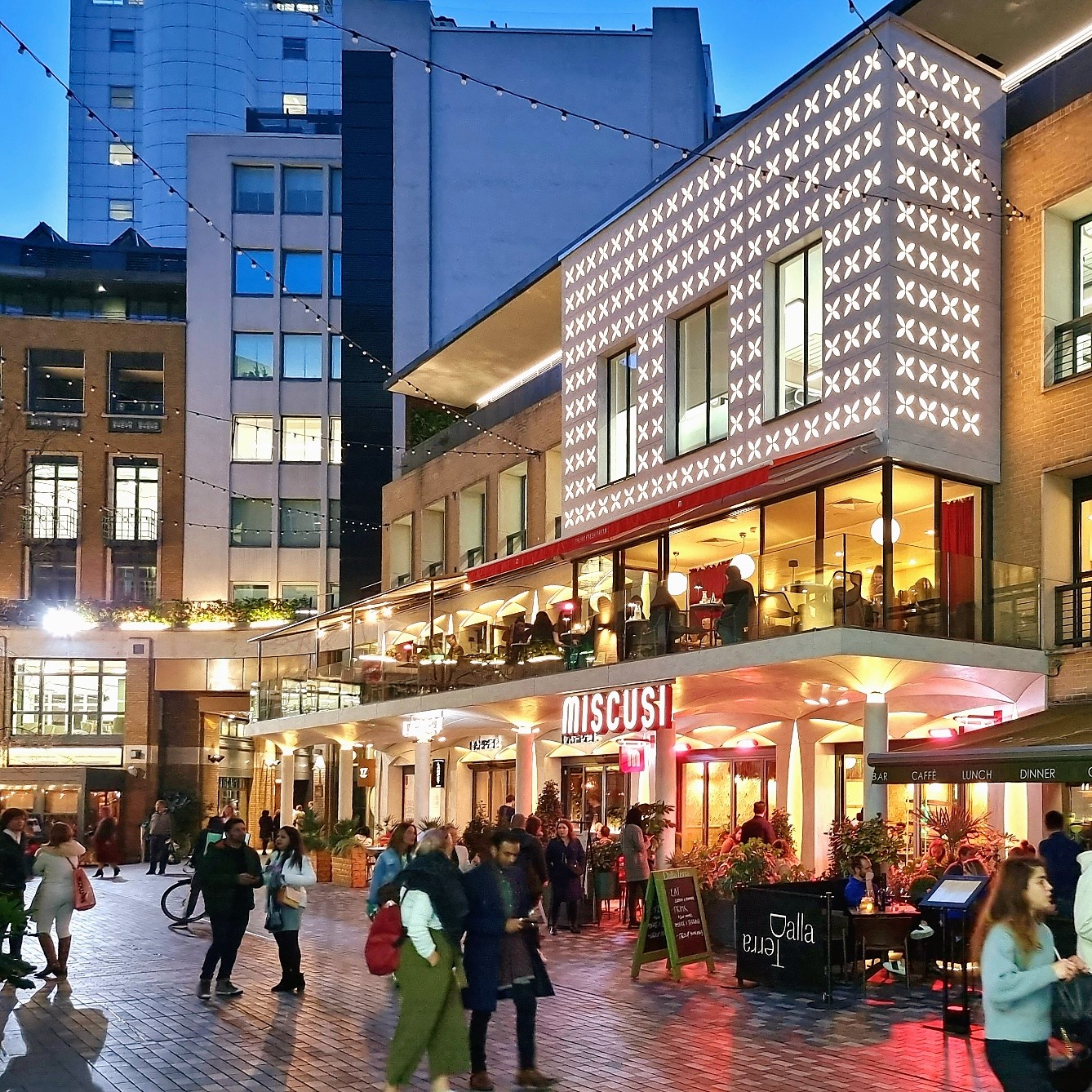 St. Martin's Courtyard, Covent Garden